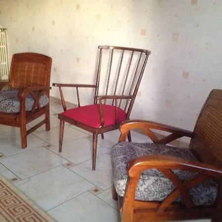 A Martin Sous Vigouroux 60 M² Pour 9 Personnes Apartment Saint-Martin-sous-Vigouroux